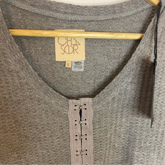 NWT Chaser Hook Front and Sleeve Thermal - Picture 8 of 8